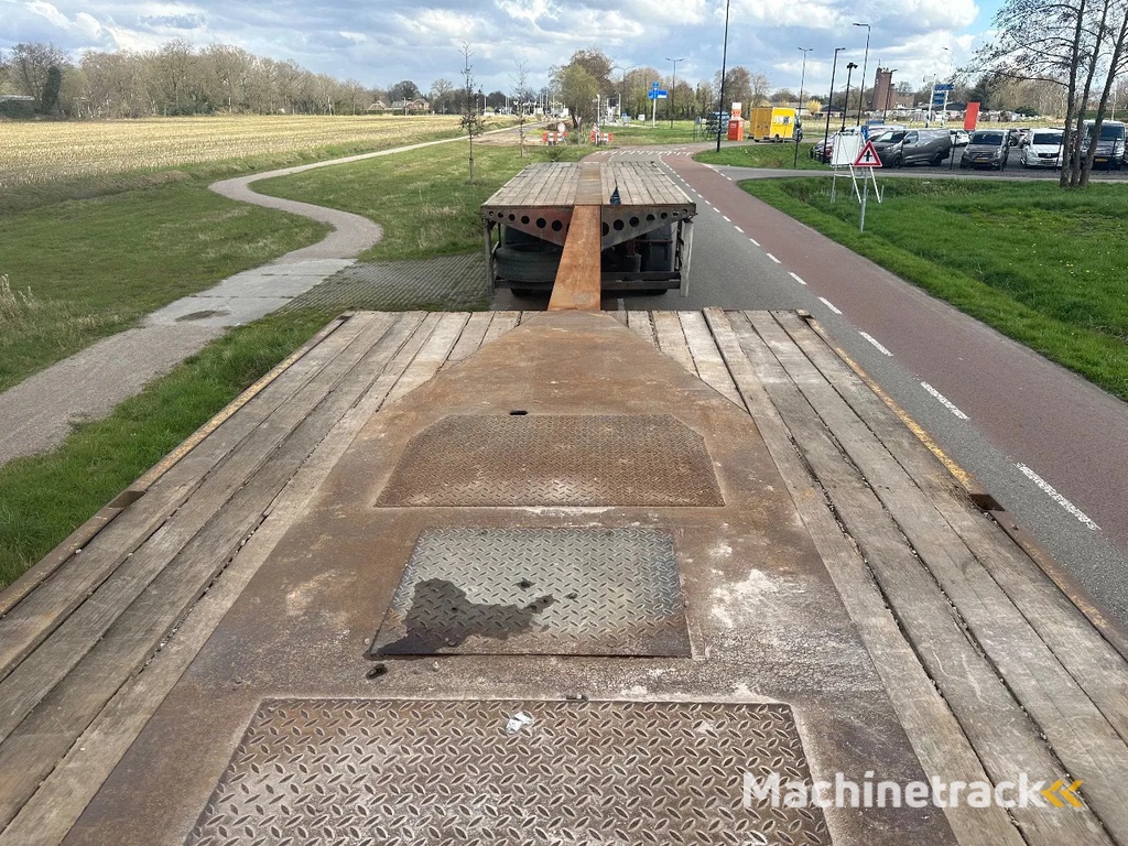 Broshuis Uitschuifbaar + 3x gestuurd + ABS