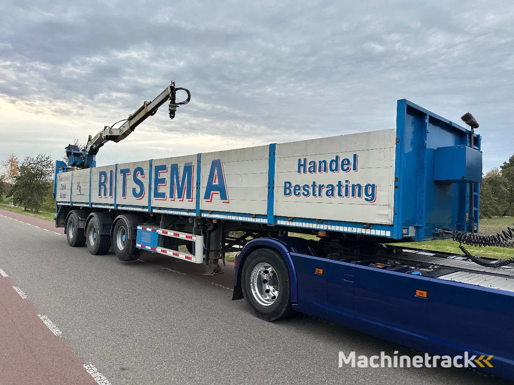 Vogelzang Stenentrailer Steenoplegger + Hiab kraan R 165-F2 met Steunpoten