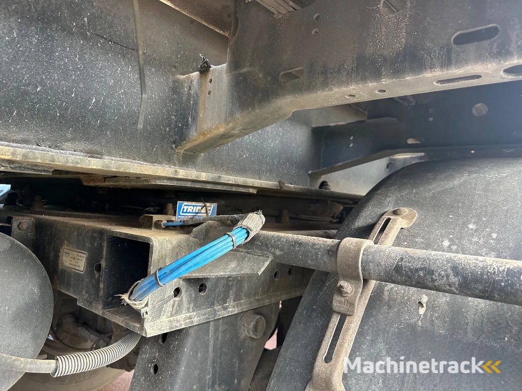 Jumbo Steenoplegger stenentrailer + Kennis kraan R 16,000 joystick bediening