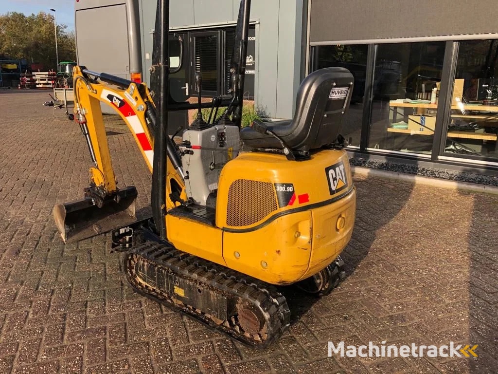 Caterpillar 300.9