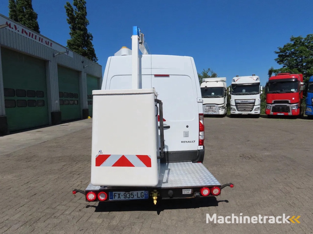 Renault Master 10,5 m, 3 seats, 3500 kg, euro6