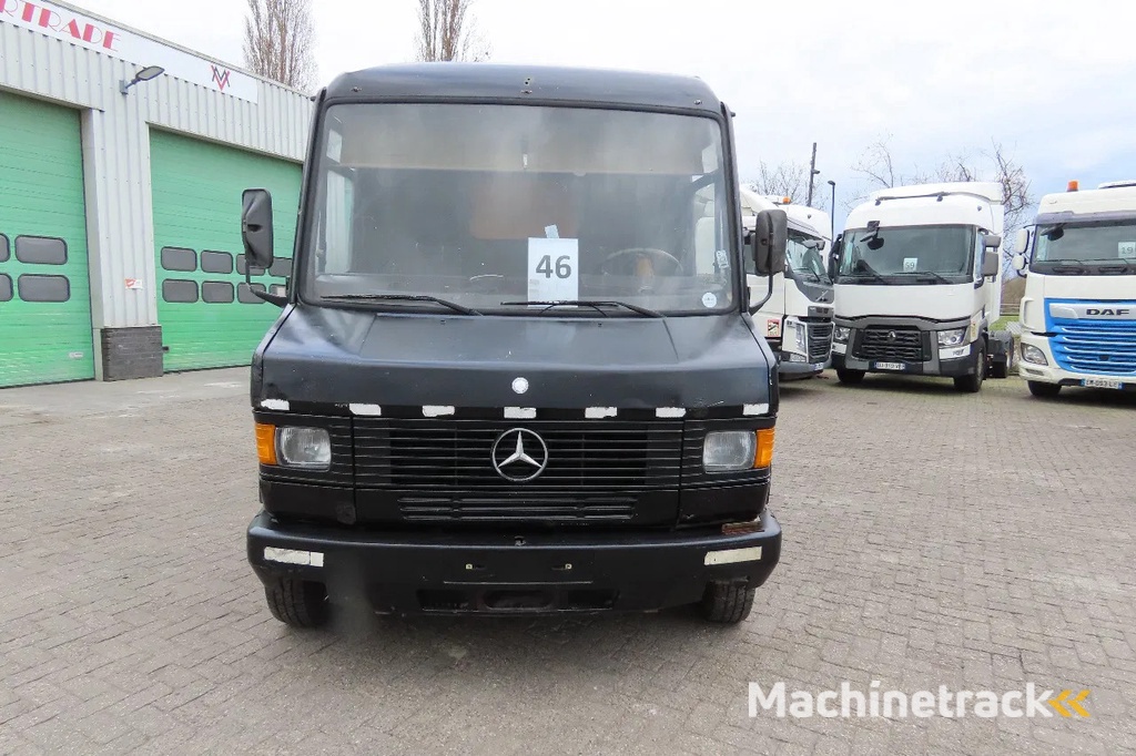 Mercedes-Benz VARIO 609 (manual injection).Very clean
