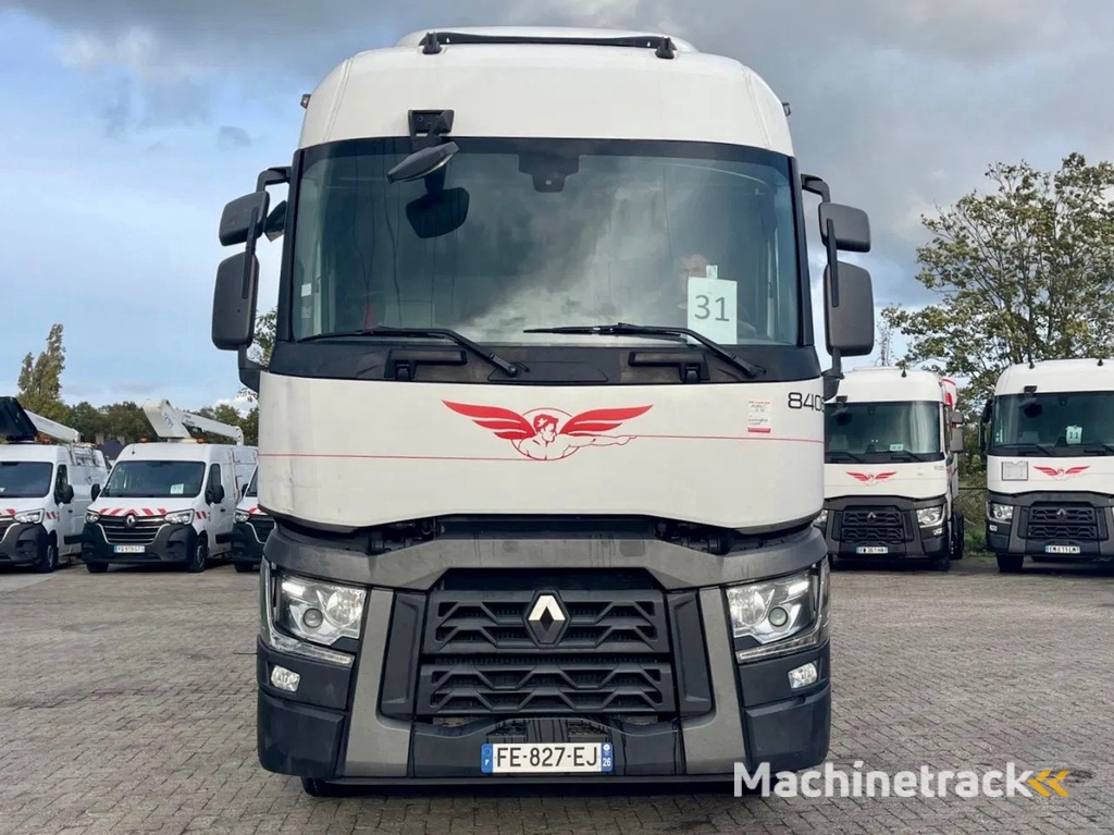 Renault T460 VF611A168KD031205 , year 2019, FRIGO France truck