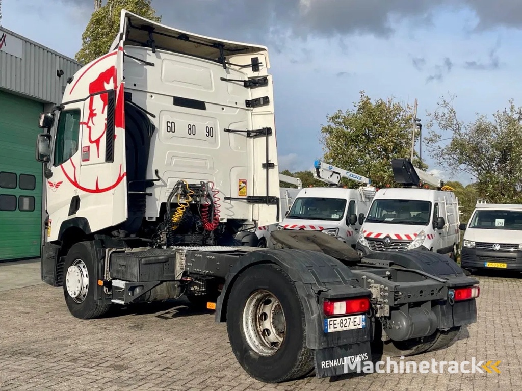 Renault T460 VF611A168KD031205 , year 2019, FRIGO France truck