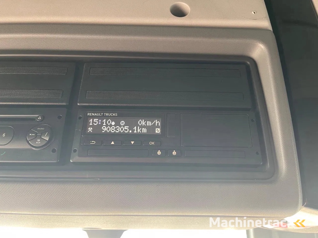 Renault T460 VF611A168KD031205 , year 2019, FRIGO France truck