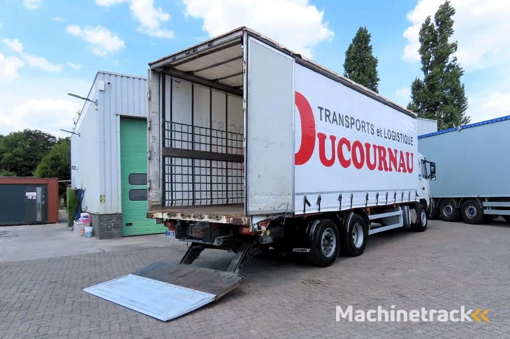 Volvo FM 340 6x2,  TOP Condition truck!!