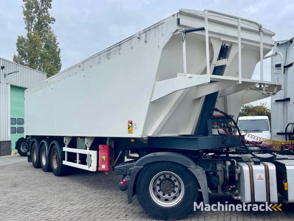 Samro Socari 48m3, 6560 kg, AIR/DISC BRAKES. Very good state