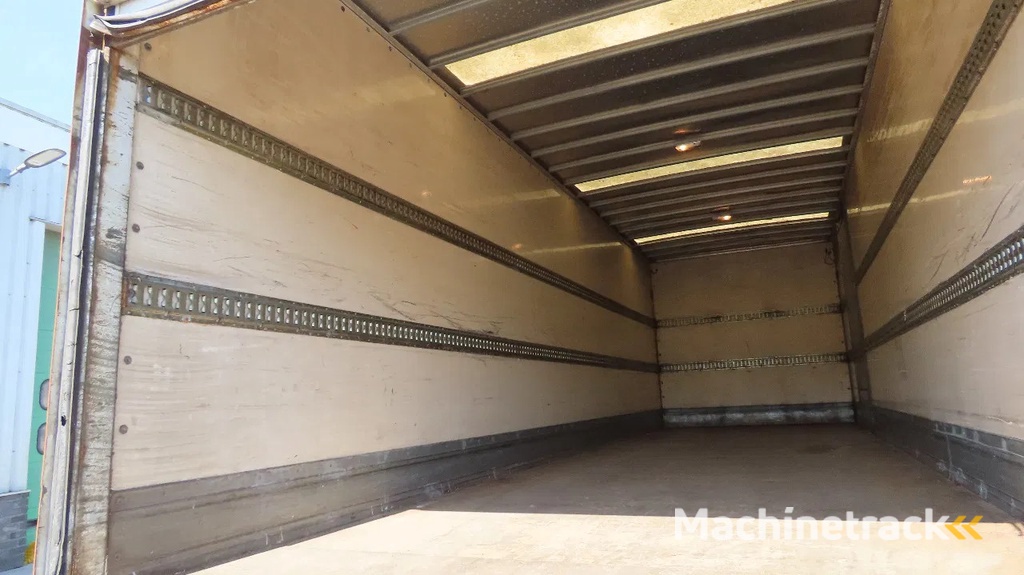 Iveco Stralis 310 8.60m box!  Manual gerabox, Great state