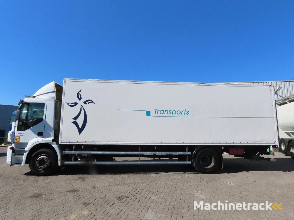 Iveco Stralis 310 8 meter box!   Retarder,  Great condition!