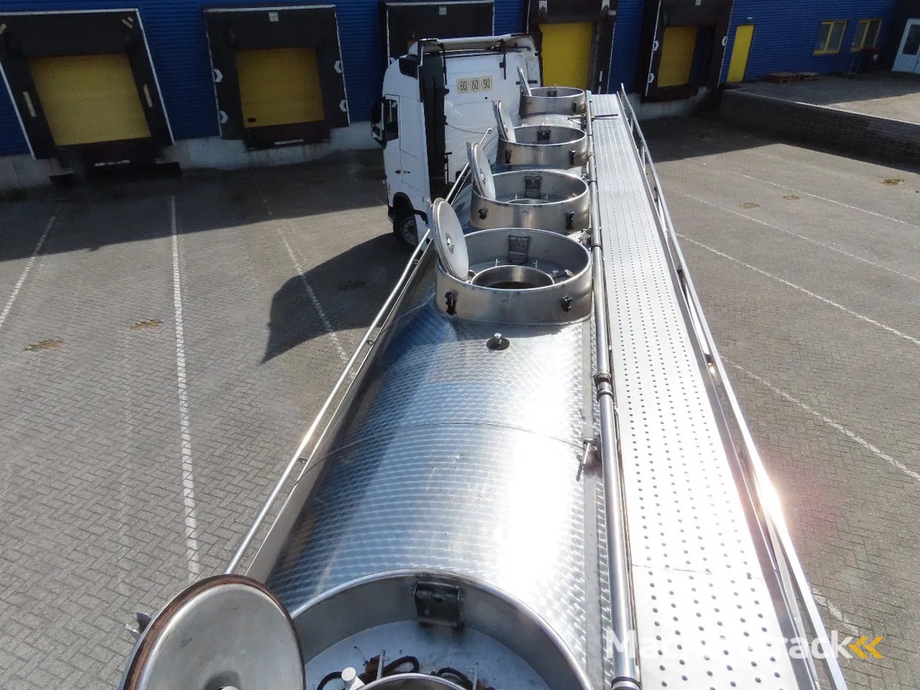 Magyar 5 compartments , 32500L FOOD, air susp, (5 DIFFERENT PRODUCTS) !!