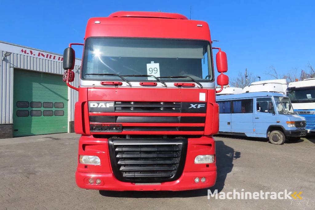 DAF XF 105.460 2 beds, 2 tanks