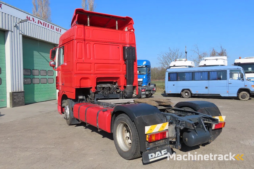 DAF XF 105.460 2 beds, 2 tanks