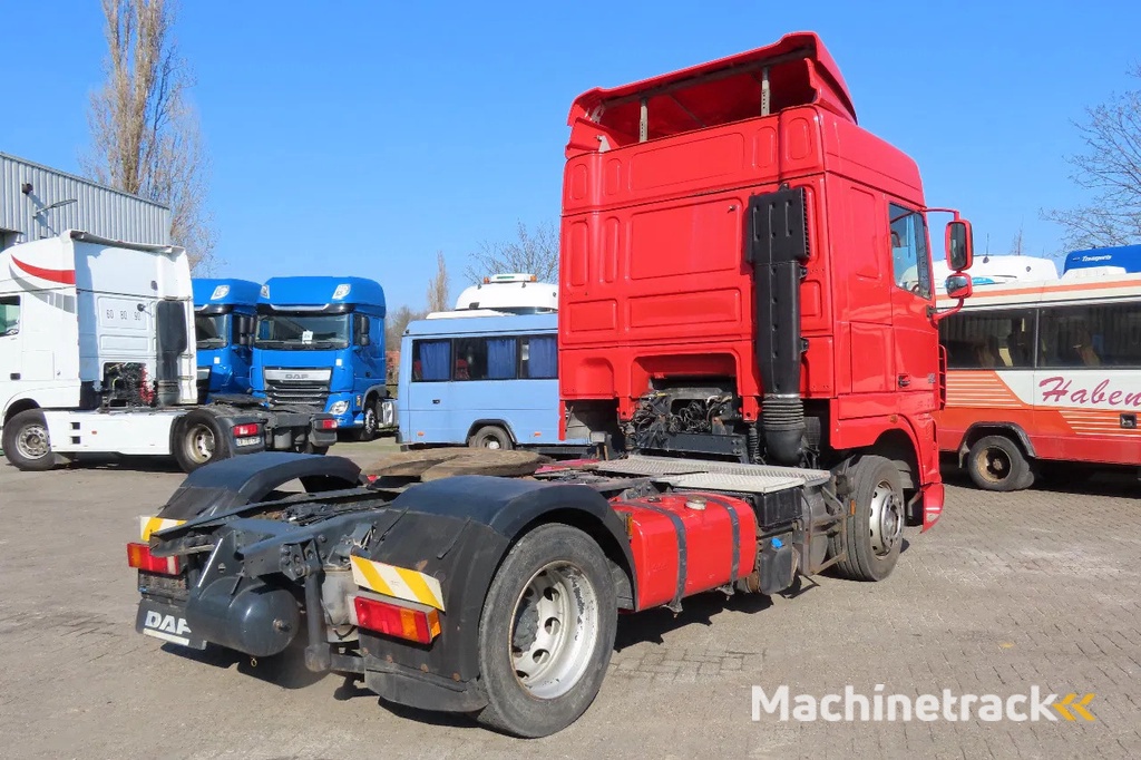 DAF XF 105.460 2 beds, 2 tanks