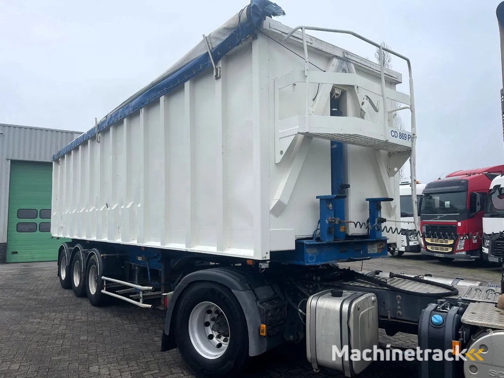 Benalu 50 m3, 5660 kg, 3 axels SPRING