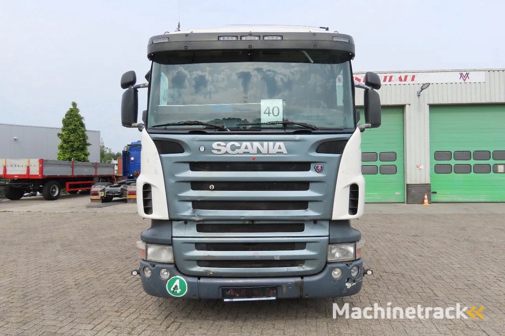 Scania R420 2 tanks,  2 beds,  manual gearbox