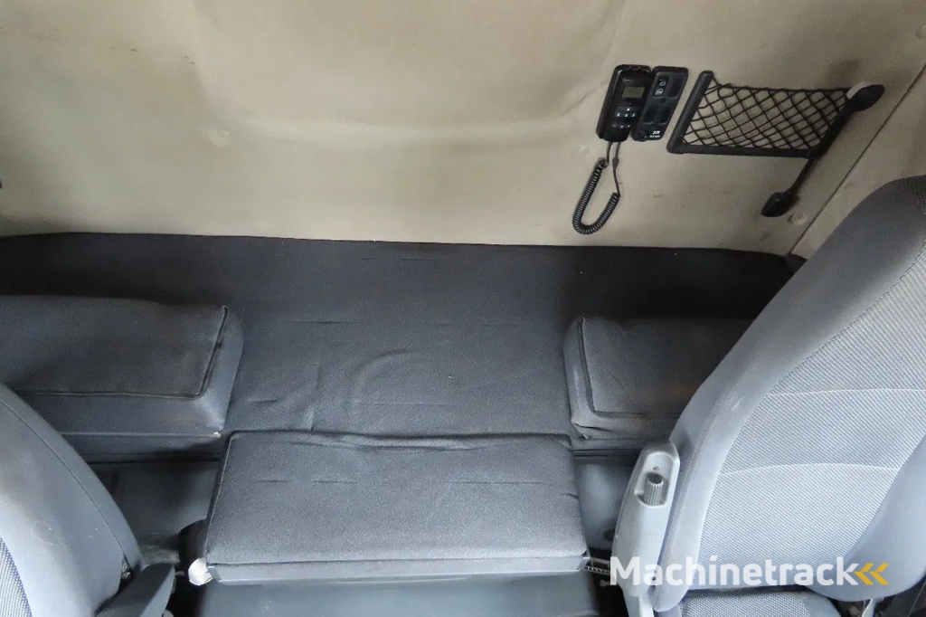 Scania R440 2 tanks Frigo, 927381km, no rust  chassis