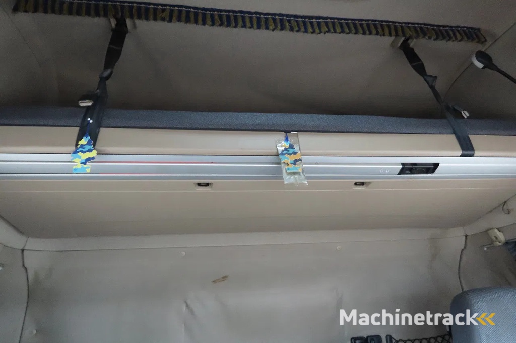 Scania R440 2 tanks Frigo, 927381km, no rust  chassis