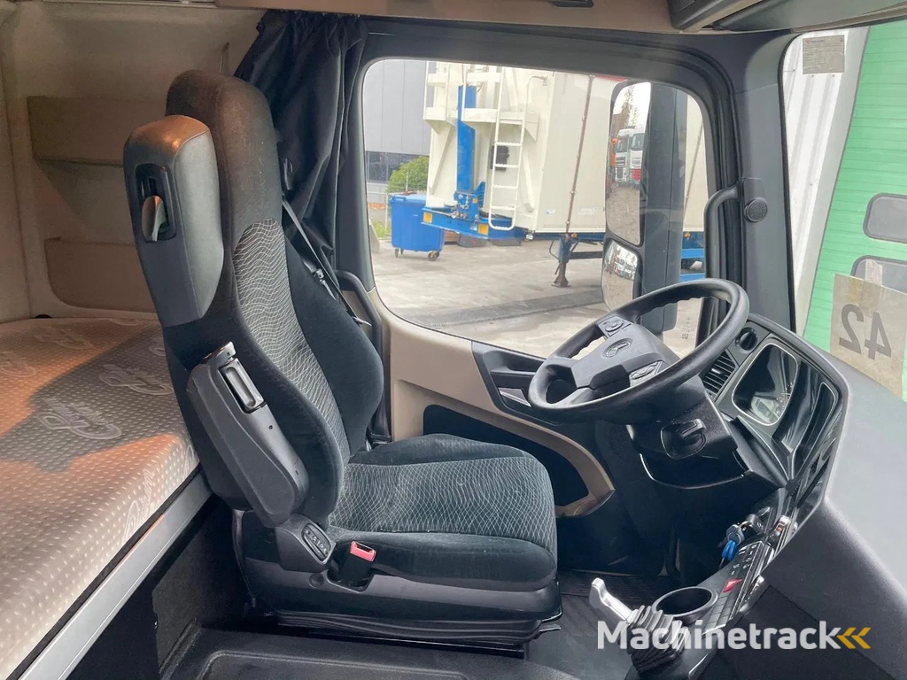 Mercedes-Benz Actros 1845 vin: WDF9634031C008330 , 2 tanks,  France clean truck