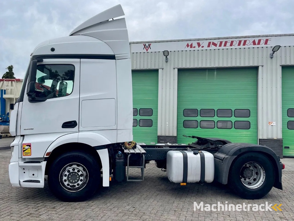 Mercedes-Benz Actros 1845 vin: WDF9634031C008330 , 2 tanks,  France clean truck