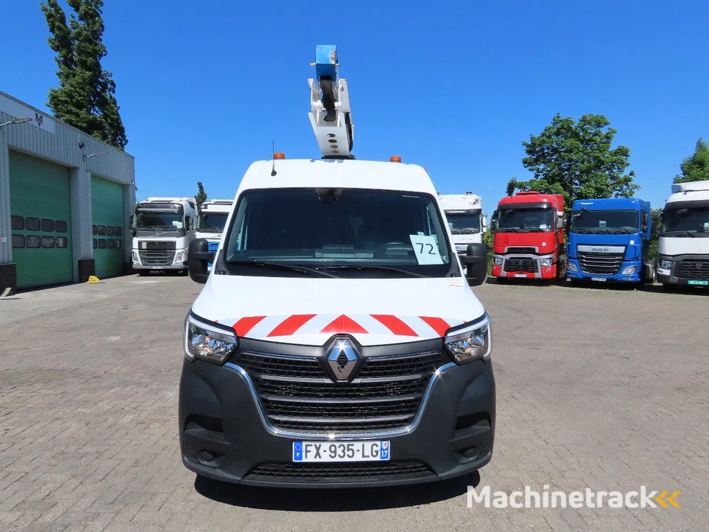 Renault Master 10,5 m,  3 seats, 3500 kg, euro6