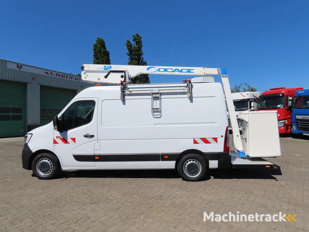 Renault Master 10,5 m,  3 seats, 3500 kg, euro6