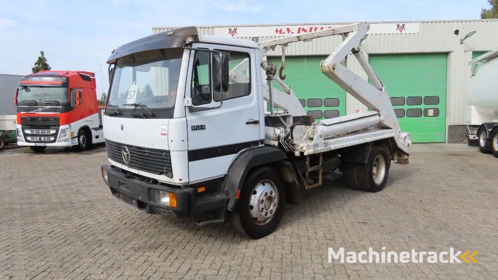 Mercedes-Benz 1514 Manual diesel  pomp. Very clean