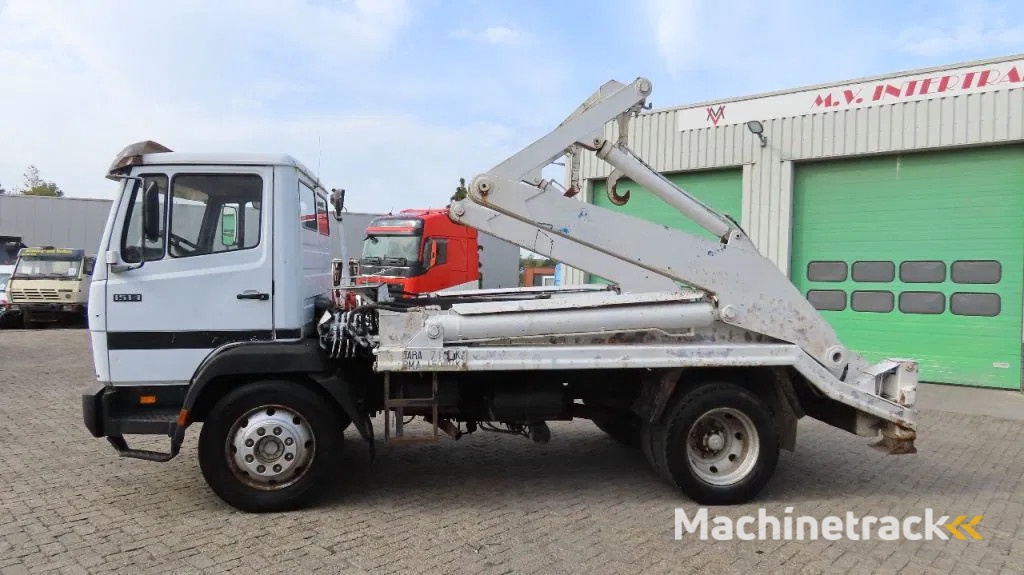 Mercedes-Benz 1514 Manual diesel  pomp. Very clean