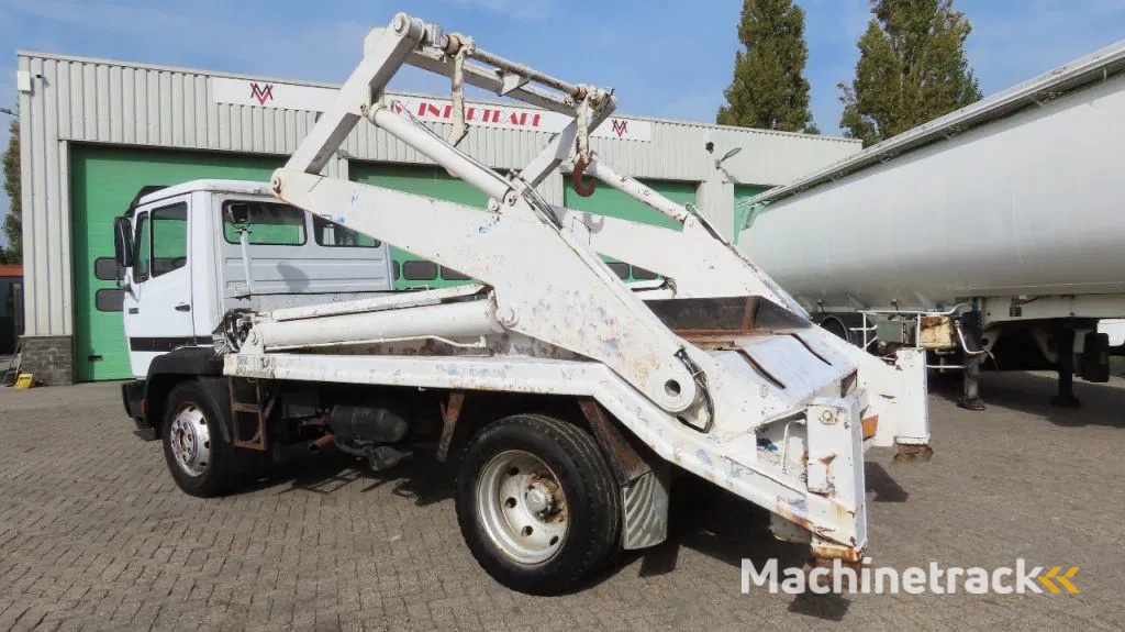 Mercedes-Benz 1514 Manual diesel  pomp. Very clean