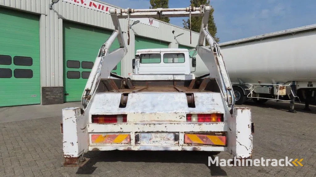 Mercedes-Benz 1514 Manual diesel  pomp. Very clean