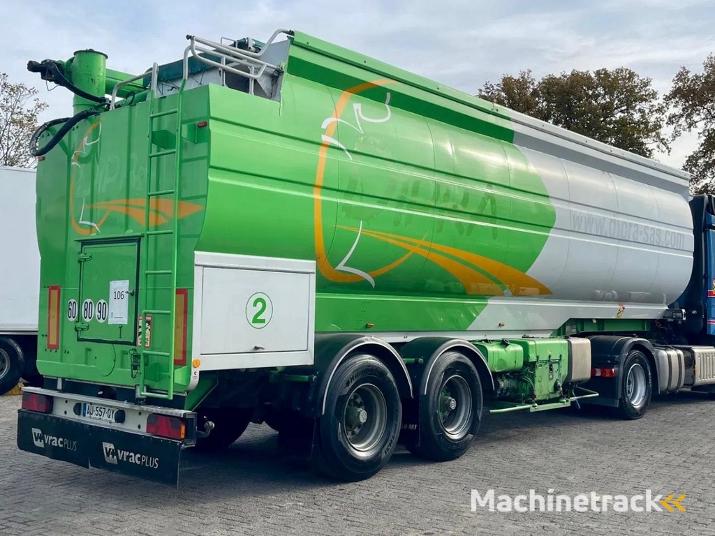 Leveques TSCI, AUGER, HATZ diesel? 7 COMPARTMENTS.  Great condition!