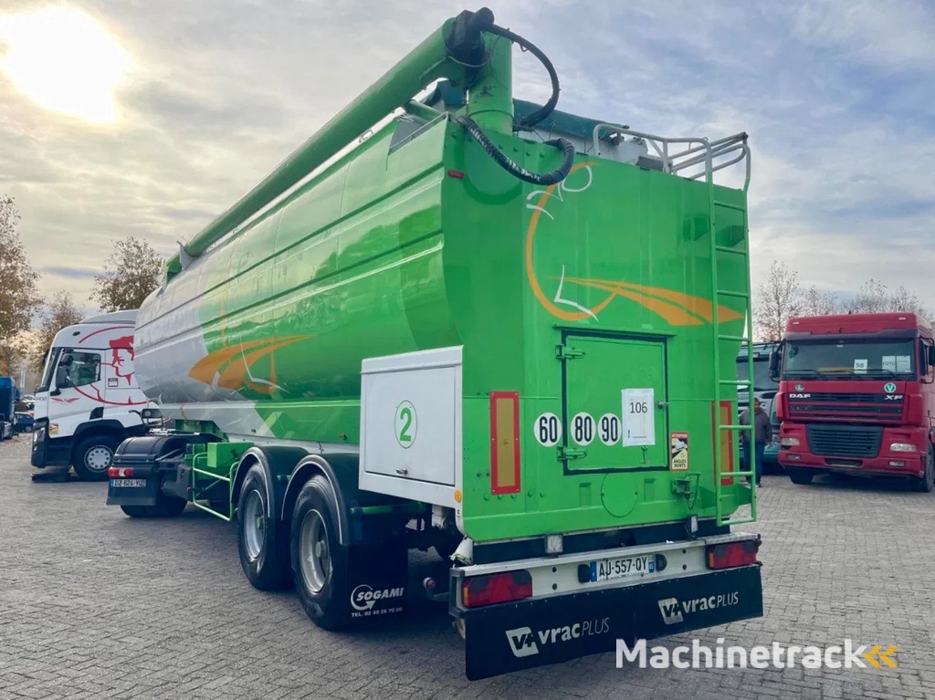 Leveques TSCI, AUGER, HATZ diesel? 7 COMPARTMENTS.  Great condition!