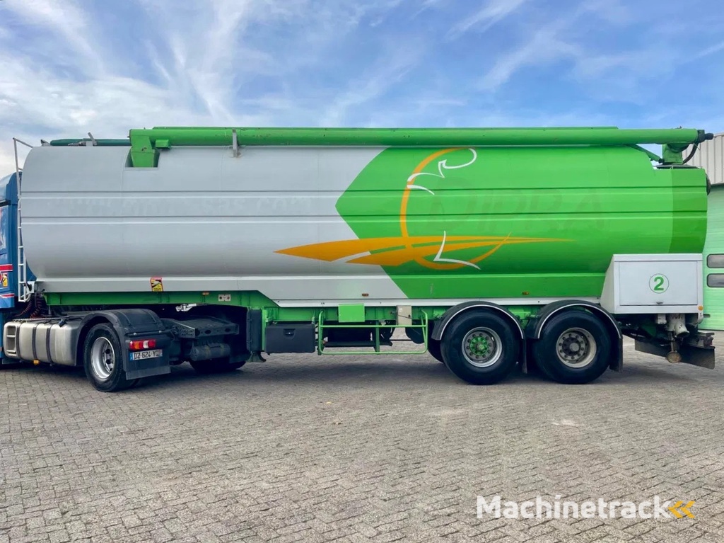 Leveques TSCI, AUGER, HATZ diesel? 7 COMPARTMENTS.  Great condition!