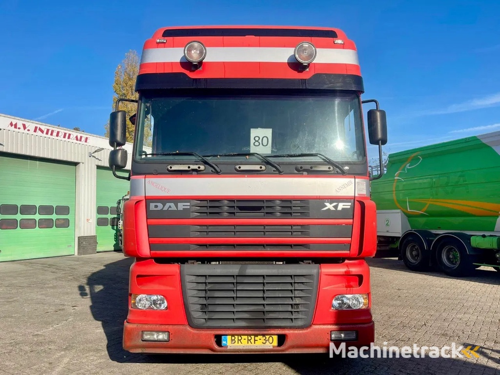 DAF XF 95.430 BERDEX 3 decks. Water, fans, Scales! Excellent condition.