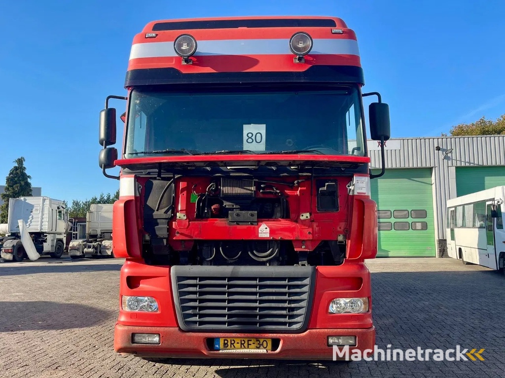 DAF XF 95.430 BERDEX 3 decks. Water, fans, Scales! Excellent condition.