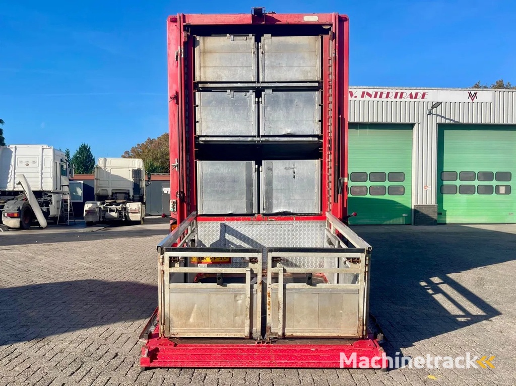 DAF XF 95.430 BERDEX 3 decks. Water, fans, Scales! Excellent condition.