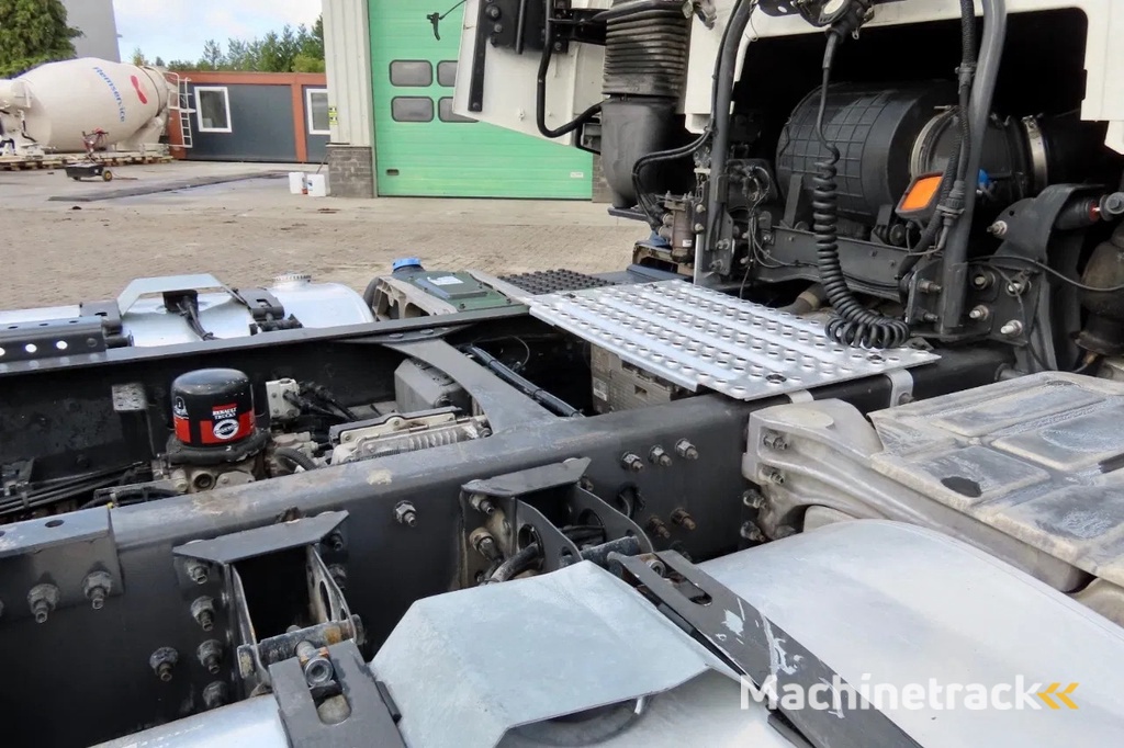 Renault T460 RETARDER, 2X FUEL TANK, FRIGO