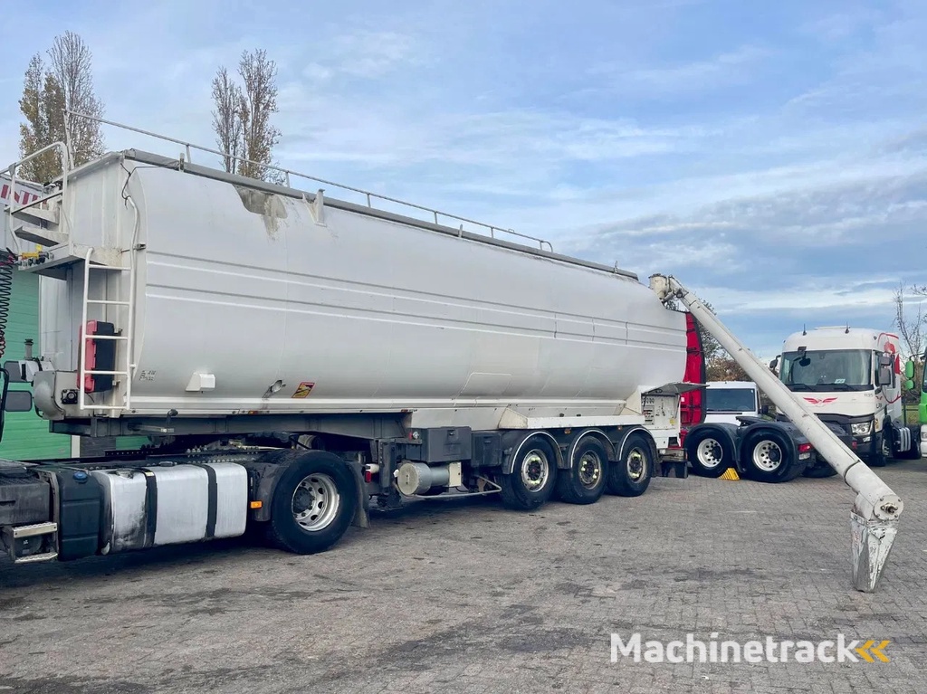 Trax TSCI, 7 comp.  AUGER HATZ diesel, SAF AXLES