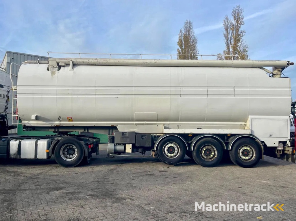 Trax TSCI, 7 comp.  AUGER HATZ diesel, SAF AXLES