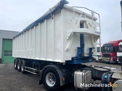 benalu-50-m3,-5660-kg,-3-axels-spring