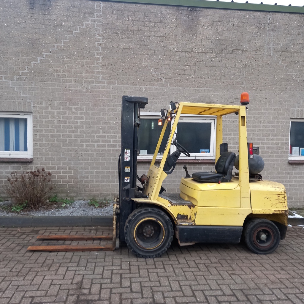 HYSTER H3,00 XM LPG Triplo 4,7 M FREELIFT
