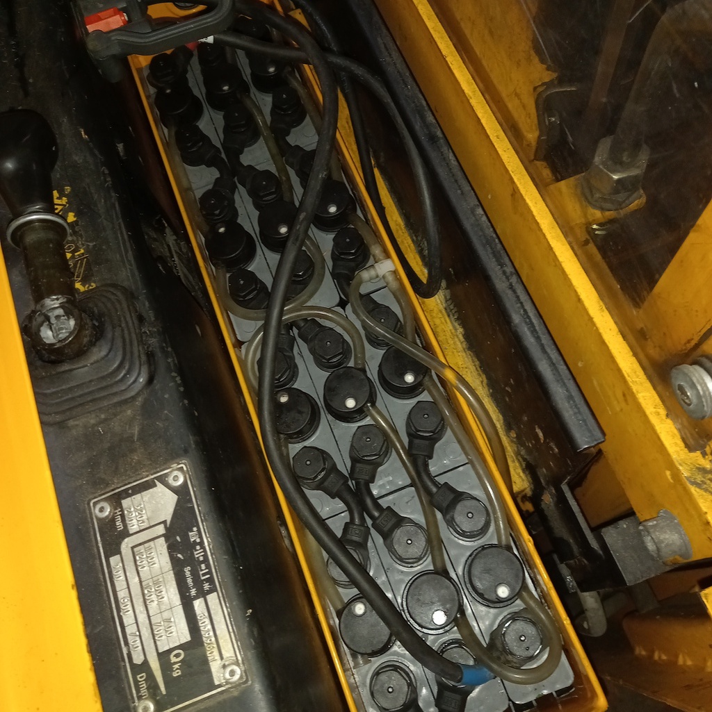 JUNGHEINRICH 1200 KG Stapelaar Freelift 3,3 m (ACCU 2024)