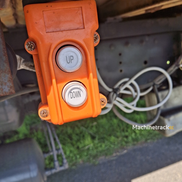 IVECO Oprijwagen Machinetransporter (EURO 5) Automaat 19 TON