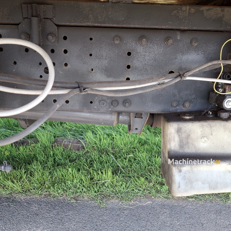 IVECO Oprijwagen Machinetransporter (EURO 5) Automaat 19 TON