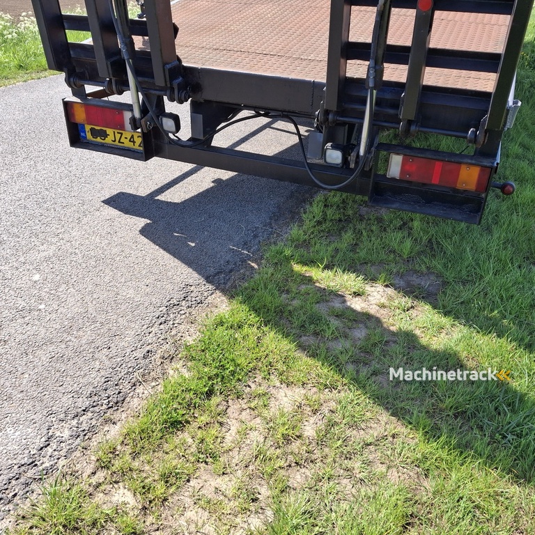 IVECO Oprijwagen Machinetransporter (EURO 5) Automaat 19 TON