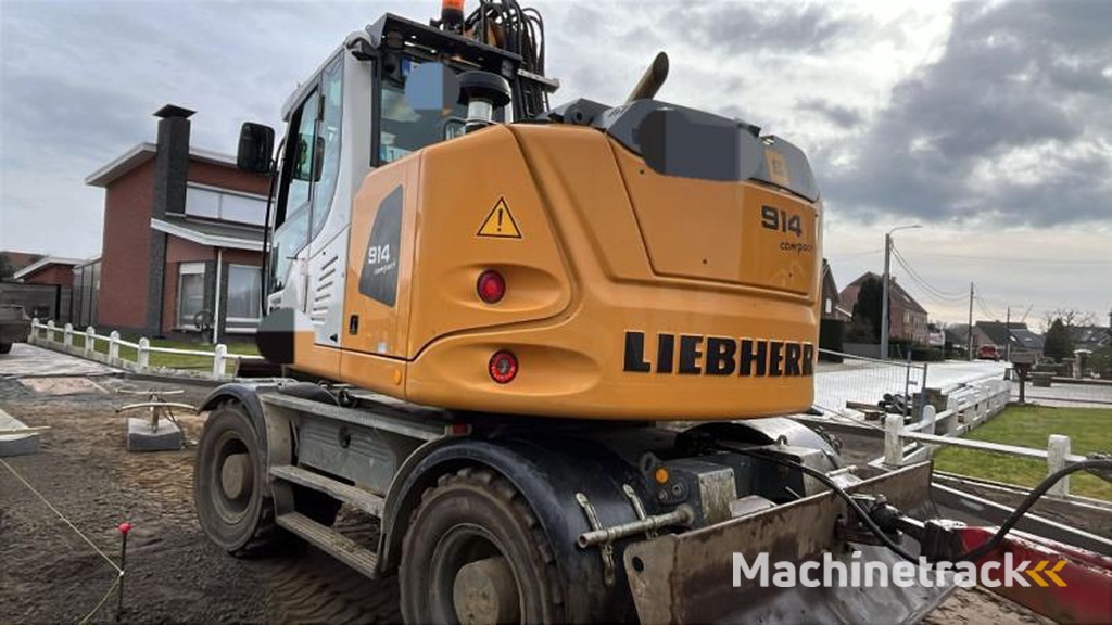 Liebherr A-914-compact