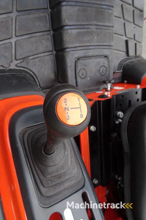 Tafe Compact trekker met voorlader 6028M