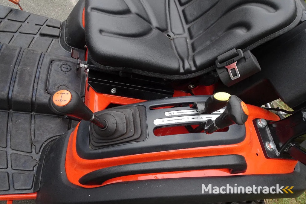 Tafe Compact trekker 6028M