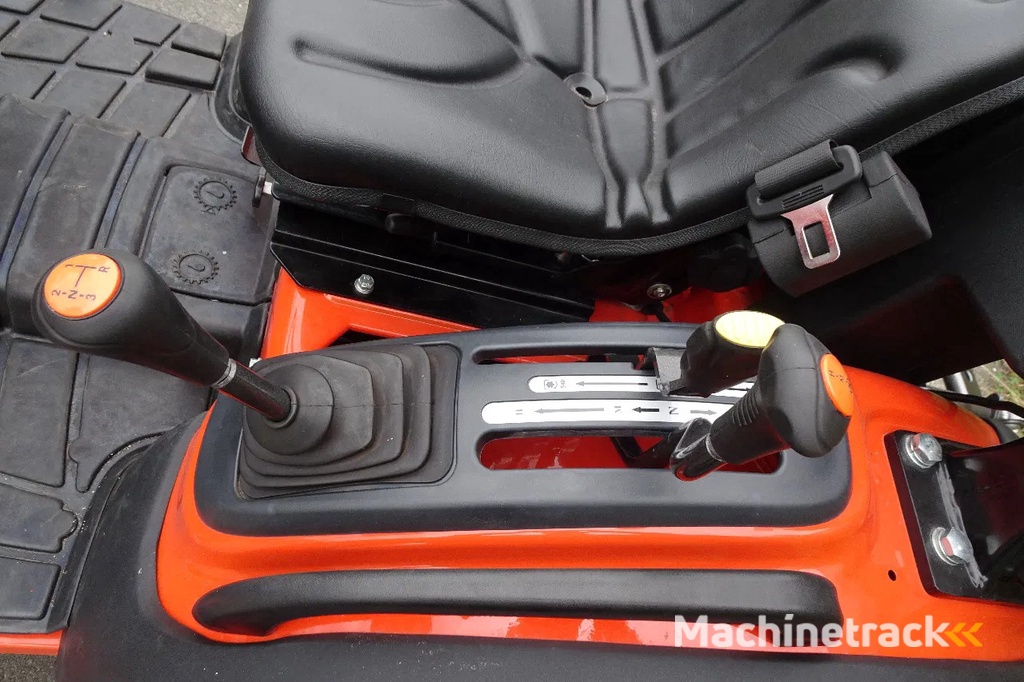 Tafe Compact trekker 6028M