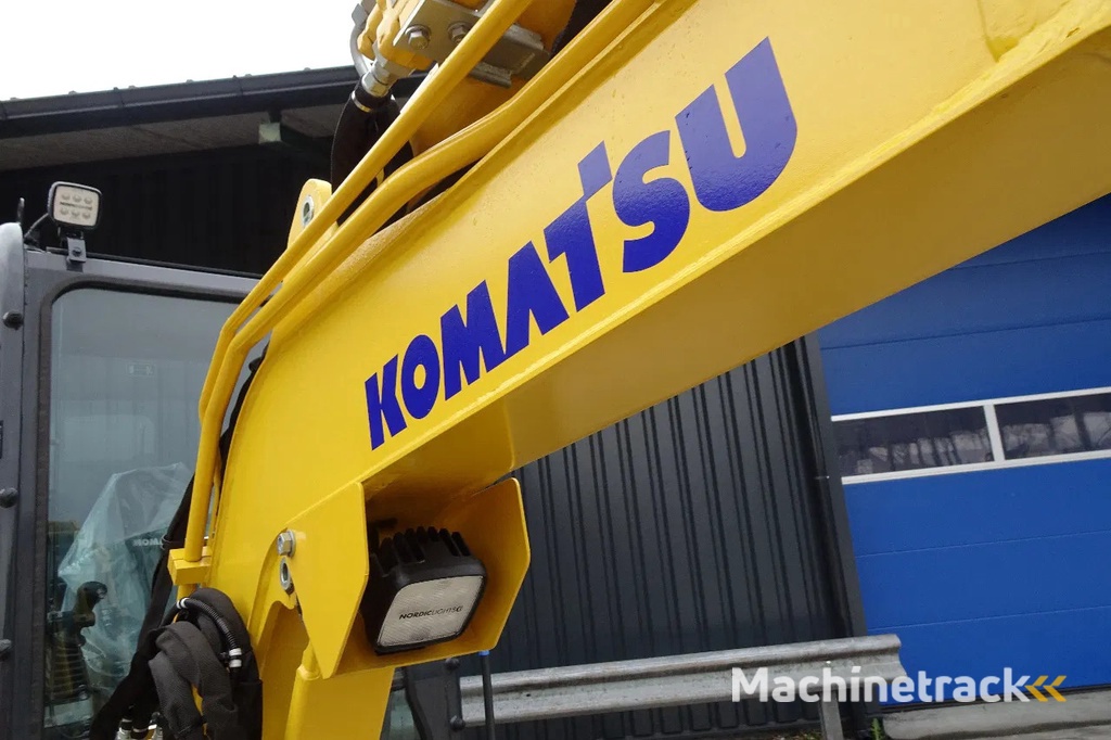 Komatsu PC26MR