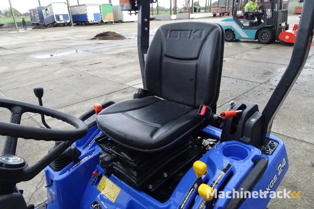 Iseki met voorlader .TXGS24